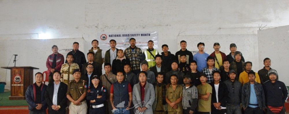 Resource person with officials and participants during the seminar on road safety held at Town Council Hall, Mon on February 8. (DIPR Photo)